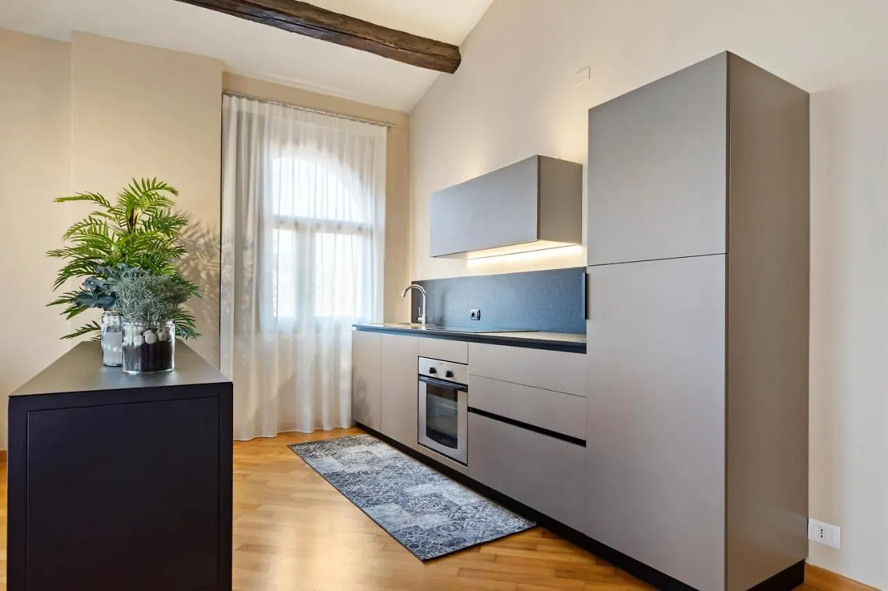 Canguroproperties - Scalette San Marco 1 Verona