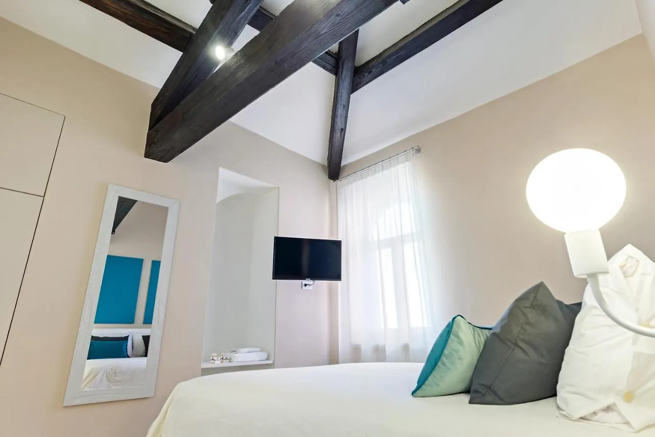 Canguroproperties - Scalette San Marco 1 Verona Italy